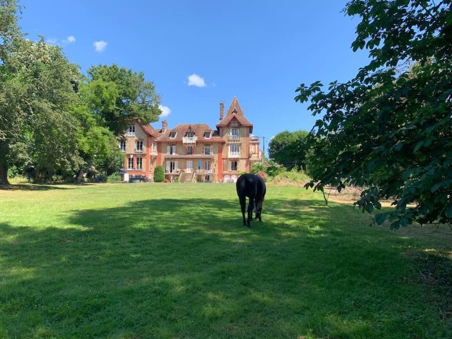 Manoir Avec Son Parc De 12000M² Villa Chaumes-en-Brie ภายนอก รูปภาพ